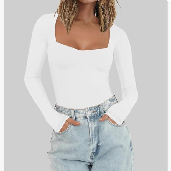 Tops - White long sleeve Body suit